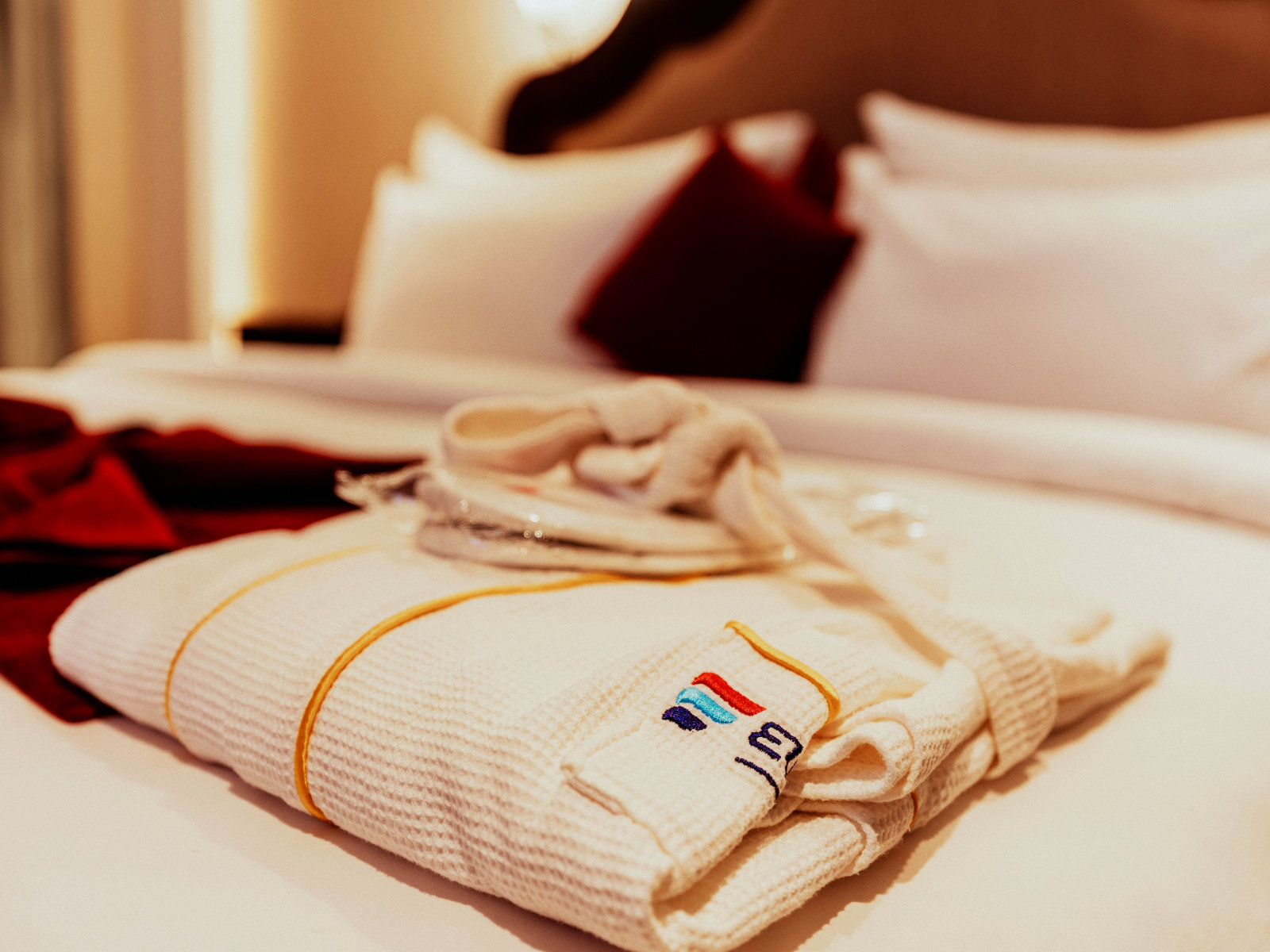 Room Image - EUSBETT HOTEL